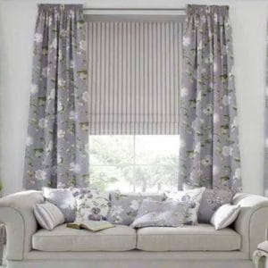 Rèm cửa ra vào phòng khách